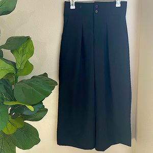 Albion Fit High Rise Audrey Flare Capri Size S